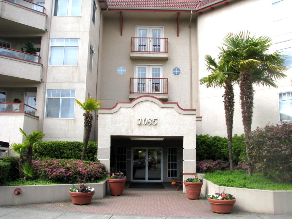 3101085 Tillicum Rd Victoria, BC V9A 7M3, Victoria,