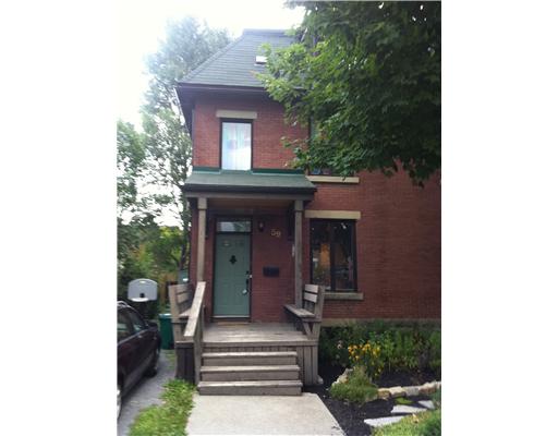 3 Bedroom House  in 59 Blackburn Av Ottawa, ON &amp;nbsp; K1N 8A4