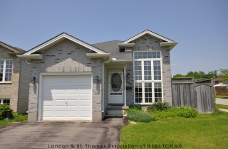 An Advertisement This Property For Sale Is An Offe An Advertisement This Property For Sale Is An Offe