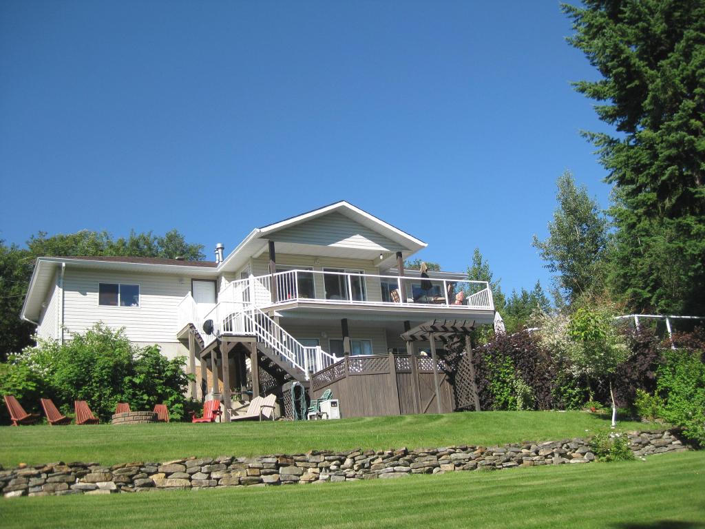 522 Caouette Road Sorrento, BC V0E 2W0,