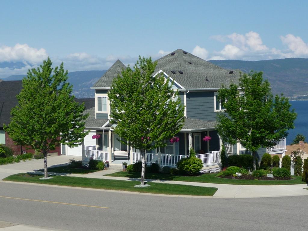 380 Quilchena Drive Kelowna, BC V1W 4W4,