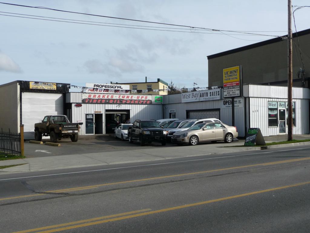 608 Esquimalt Rd Victoria, BC V9A 3L2, Victoria,