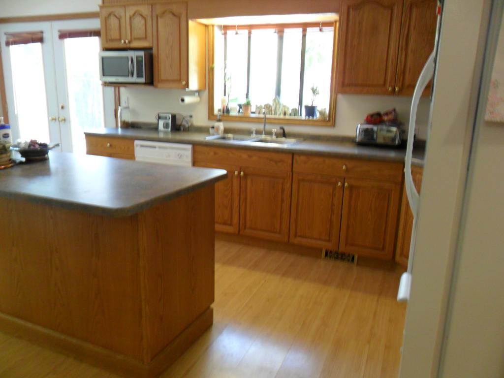 3507 Ashley Court West Kelowna, BC V4T 1C3,